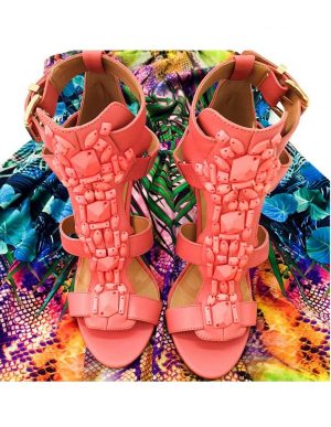 korali-pedilo-me-petres