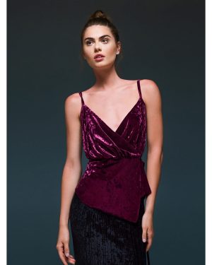 mavro-kruaze-veludeno-top