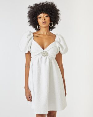 Λευκό Ζακάρ Μίνι Φόρεμα Με Φουσκωτά Μανίκια