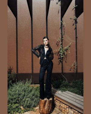 Διάφανο Πουκάμισο και παντελόνι Με Μαύρη Δαντέλα Και Παγέτα